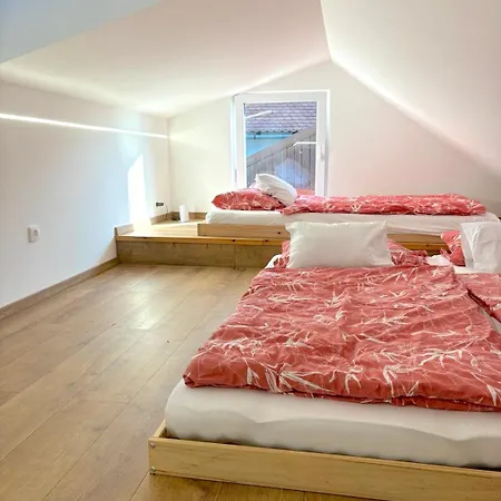 Lamour Apartment
